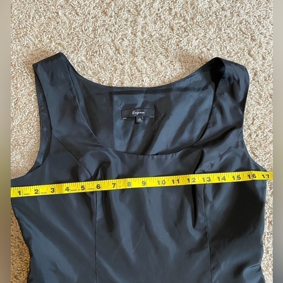 Express sleeveless mini Black Ruffle Cocktail Dress size 10 - Picture 7 of 9